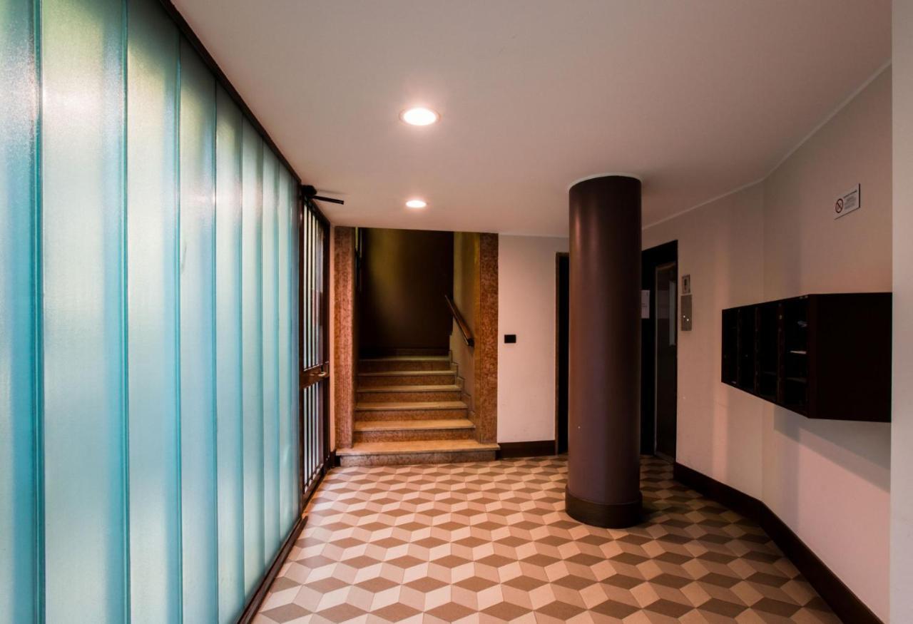 Easylife - Moderno Bilocale In Zona Porta Romana Milan Luaran gambar